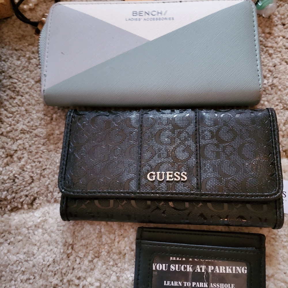 Pick 1 wallet